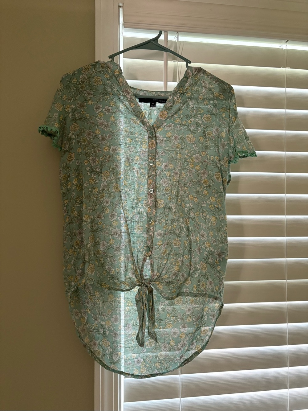 Harve Benard Mint Floral Tie-Front Short Sleeve Top